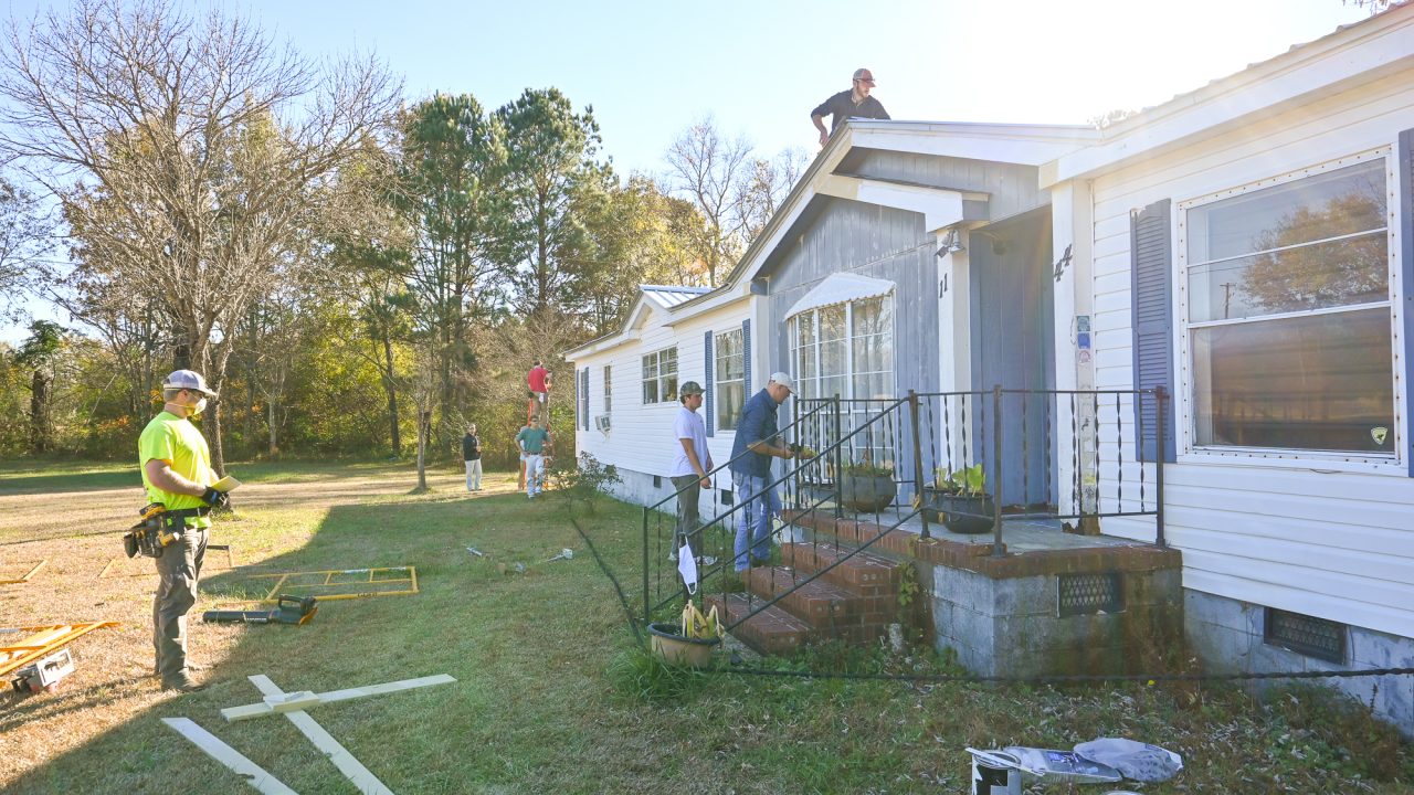 Building Science students working on roofing Service Learning project for Alabama Rural Ministry