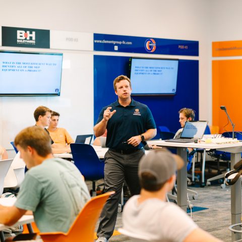 Eric Wetzel teaching BSCI 4610 class
