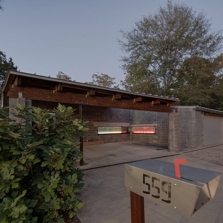 Single family residence 'Villabrut' by Matt Hall