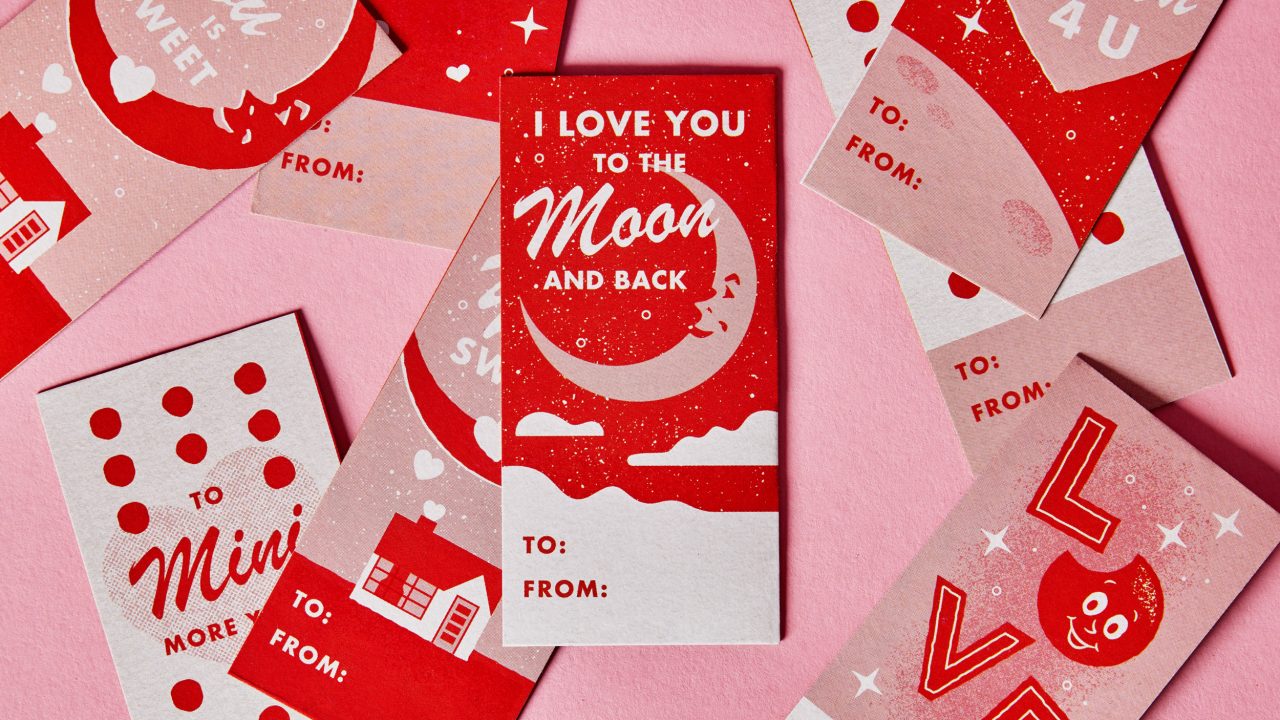 Matey designed a set of boxes for Moon Pie’s Valentine Day edition with ready-to-cut cards.