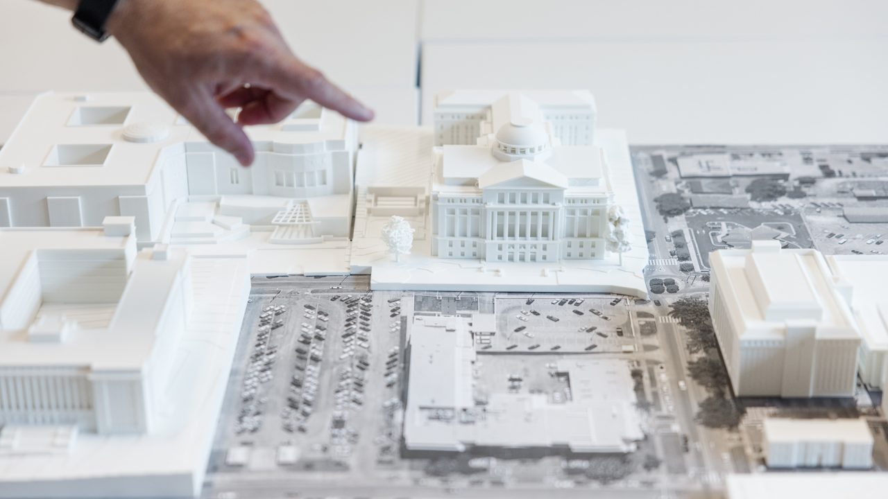 Auburn faculty and students 3D-printed detailed models of the new Alabama State House.